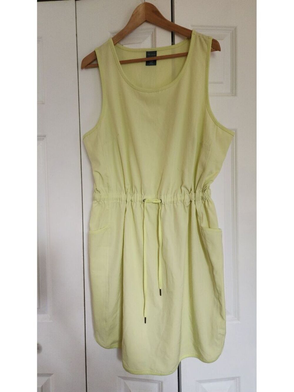 Tek Gear XL Yellow Sleeveless Drawstring Waist Dress with Pockets